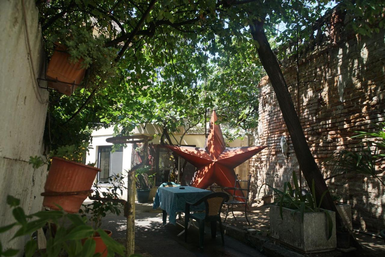 Albaniantrip Rooms And Apartments Tirana Exterior foto