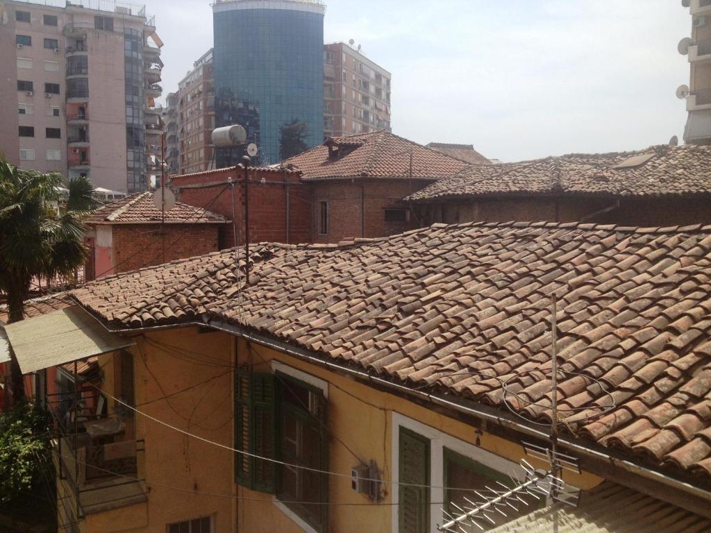 Albaniantrip Rooms And Apartments Tirana Exterior foto